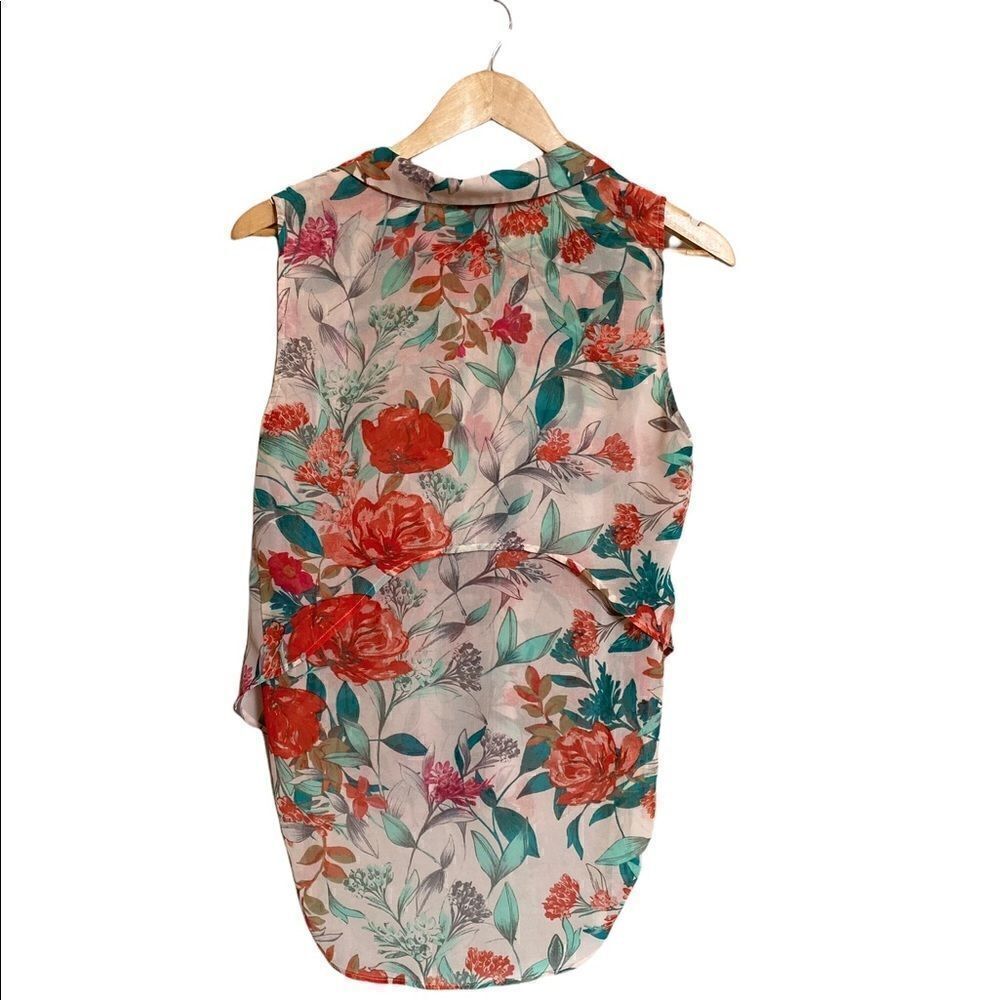 GUESS Floral Sheer Sleeveless Blouse Size Small - Picture 2 of 5